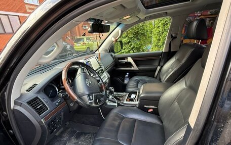 Toyota Land Cruiser 200, 2015 год, 5 000 000 рублей, 4 фотография