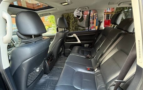 Toyota Land Cruiser 200, 2015 год, 5 000 000 рублей, 13 фотография