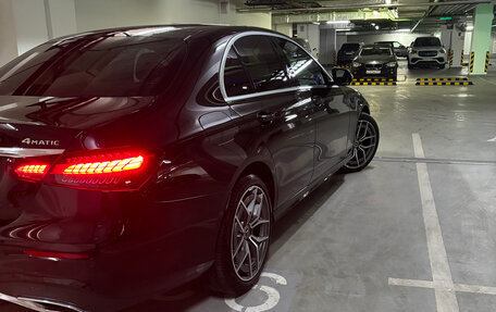 Mercedes-Benz E-Класс, 2020 год, 4 350 000 рублей, 5 фотография