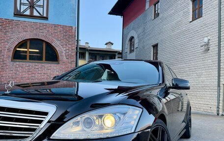 Mercedes-Benz S-Класс, 2011 год, 2 800 000 рублей, 2 фотография