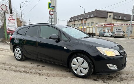 Opel Astra J, 2011 год, 750 000 рублей, 2 фотография