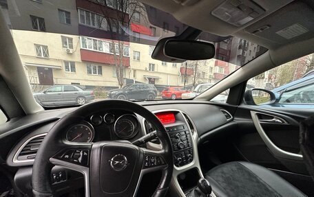 Opel Astra J, 2011 год, 750 000 рублей, 7 фотография