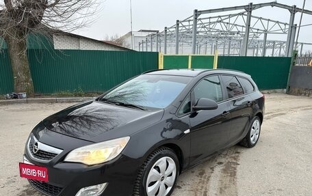 Opel Astra J, 2011 год, 750 000 рублей, 3 фотография