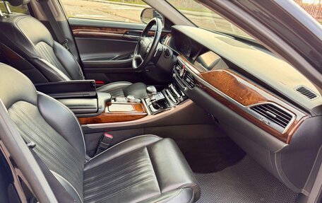 Genesis G90 I рестайлинг, 2017 год, 2 350 000 рублей, 12 фотография