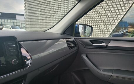 Volkswagen Polo VI (EU Market), 2021 год, 1 690 000 рублей, 25 фотография