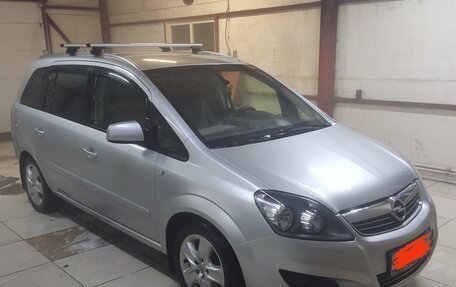 Opel Zafira B, 2013 год, 1 050 000 рублей, 2 фотография