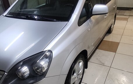 Opel Zafira B, 2013 год, 1 050 000 рублей, 28 фотография