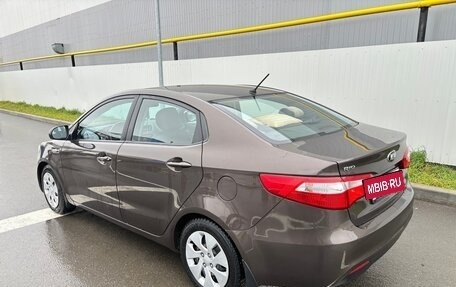 KIA Rio III рестайлинг, 2015 год, 1 000 000 рублей, 3 фотография