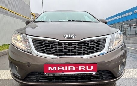 KIA Rio III рестайлинг, 2015 год, 1 000 000 рублей, 6 фотография