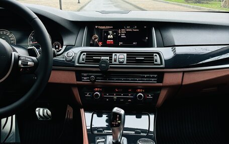 BMW 5 серия, 2016 год, 2 750 000 рублей, 24 фотография