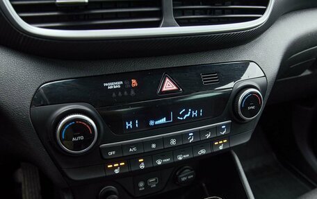 Hyundai Tucson III, 2018 год, 2 410 000 рублей, 6 фотография