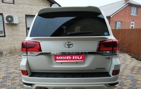 Toyota Land Cruiser 200, 2017 год, 7 500 000 рублей, 5 фотография