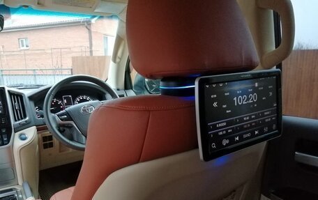 Toyota Land Cruiser 200, 2017 год, 7 500 000 рублей, 11 фотография