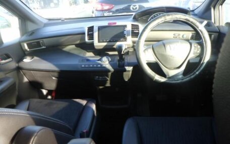 Honda Freed I, 2015 год, 1 150 450 рублей, 3 фотография