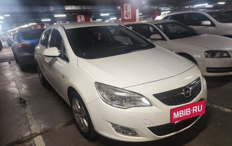 Opel Astra J, 2012 год, 689 000 рублей, 2 фотография