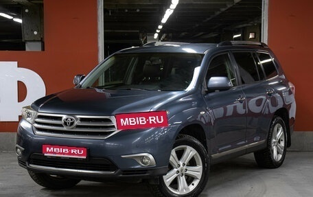 Toyota Highlander III, 2011 год, 1 998 000 рублей, 1 фотография