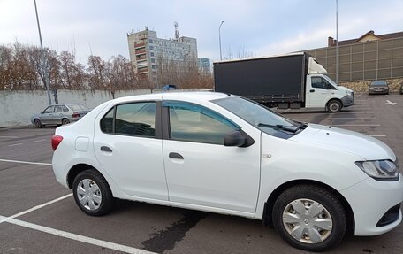 Renault Logan II, 2015 год, 750 000 рублей, 7 фотография