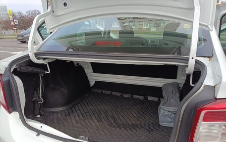 Renault Logan II, 2015 год, 750 000 рублей, 12 фотография