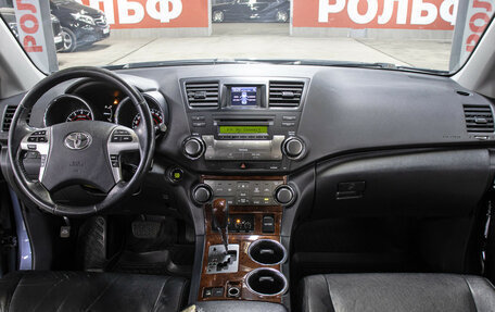 Toyota Highlander III, 2011 год, 1 998 000 рублей, 15 фотография