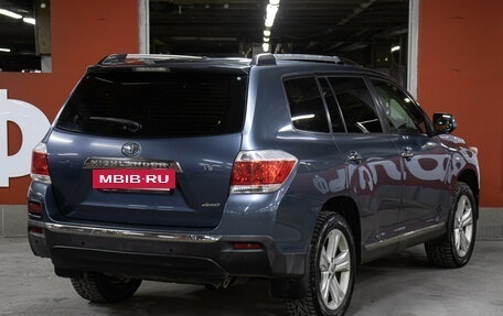 Toyota Highlander III, 2011 год, 1 998 000 рублей, 5 фотография