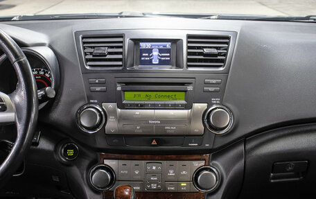 Toyota Highlander III, 2011 год, 1 998 000 рублей, 16 фотография