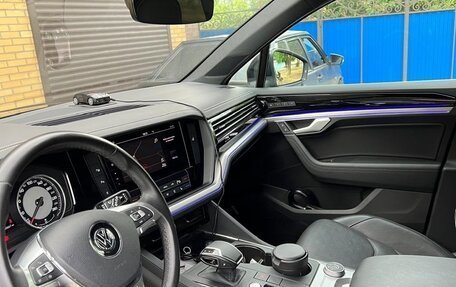 Volkswagen Touareg III, 2020 год, 5 300 000 рублей, 4 фотография