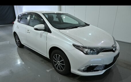 Toyota Auris II, 2017 год, 997 800 рублей, 1 фотография