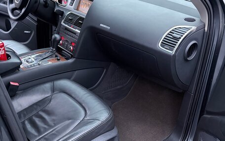 Audi Q7, 2008 год, 1 365 000 рублей, 11 фотография