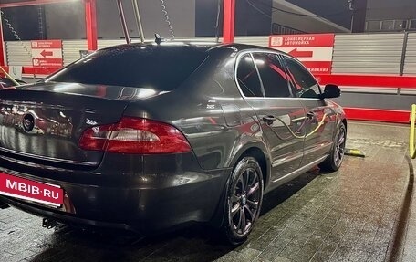 Skoda Superb III рестайлинг, 2011 год, 1 250 000 рублей, 3 фотография