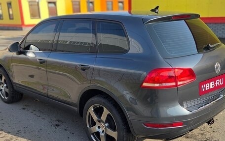 Volkswagen Touareg III, 2011 год, 1 790 000 рублей, 5 фотография