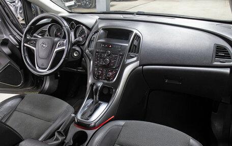 Opel Astra J, 2011 год, 698 000 рублей, 11 фотография