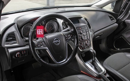 Opel Astra J, 2011 год, 698 000 рублей, 16 фотография