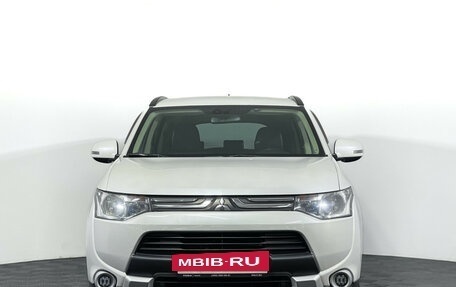 Mitsubishi Outlander III рестайлинг 3, 2013 год, 1 350 000 рублей, 2 фотография