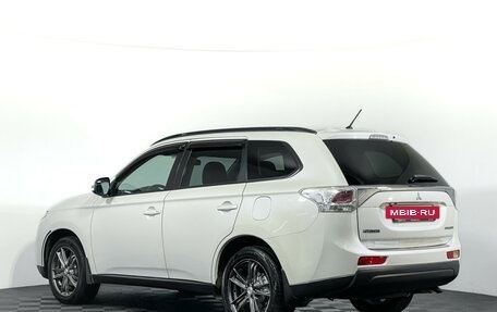 Mitsubishi Outlander III рестайлинг 3, 2013 год, 1 350 000 рублей, 7 фотография