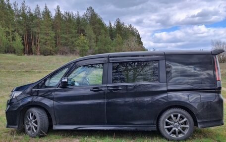 Honda Stepwgn IV, 2021 год, 2 390 000 рублей, 5 фотография
