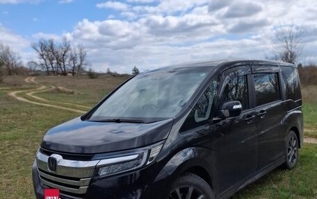 Honda Stepwgn IV, 2021 год, 2 390 000 рублей, 4 фотография