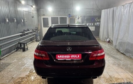 Mercedes-Benz E-Класс, 2010 год, 1 200 000 рублей, 5 фотография