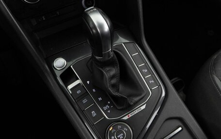 Volkswagen Tiguan II, 2016 год, 2 774 444 рублей, 14 фотография