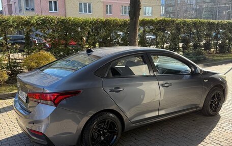 Hyundai Solaris II рестайлинг, 2017 год, 780 000 рублей, 4 фотография