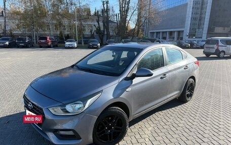 Hyundai Solaris II рестайлинг, 2017 год, 780 000 рублей, 2 фотография