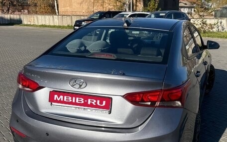 Hyundai Solaris II рестайлинг, 2017 год, 780 000 рублей, 3 фотография