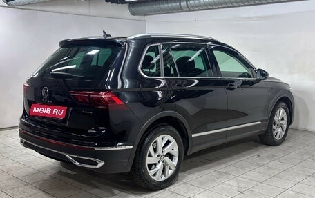 Volkswagen Tiguan II, 2021 год, 2 899 000 рублей, 5 фотография