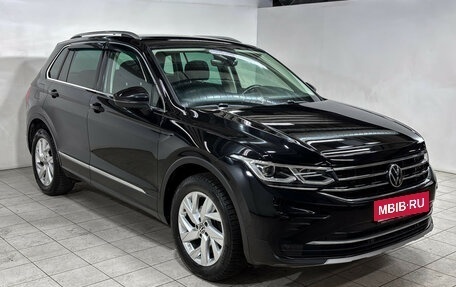 Volkswagen Tiguan II, 2021 год, 2 899 000 рублей, 3 фотография