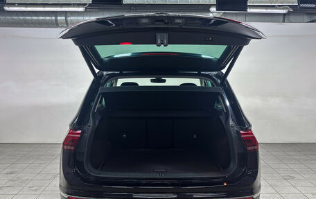 Volkswagen Tiguan II, 2021 год, 2 899 000 рублей, 10 фотография