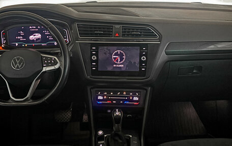 Volkswagen Tiguan II, 2021 год, 2 899 000 рублей, 15 фотография