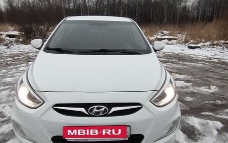 Hyundai Solaris II рестайлинг, 2013 год, 600 000 рублей, 5 фотография