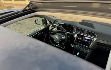 Volkswagen Tiguan II, 2019 год, 3 339 000 рублей, 24 фотография