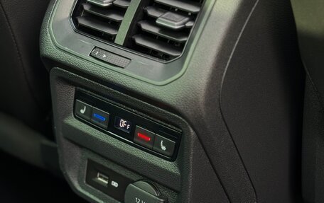 Volkswagen Tiguan II, 2019 год, 3 339 000 рублей, 34 фотография