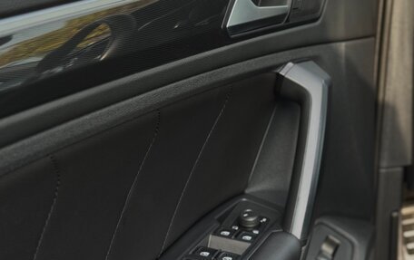 Volkswagen Tiguan II, 2019 год, 3 339 000 рублей, 35 фотография