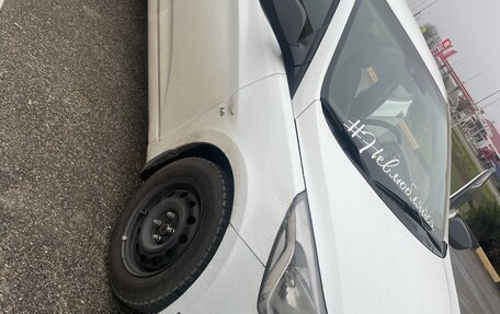 Hyundai Solaris II рестайлинг, 2014 год, 920 000 рублей, 4 фотография